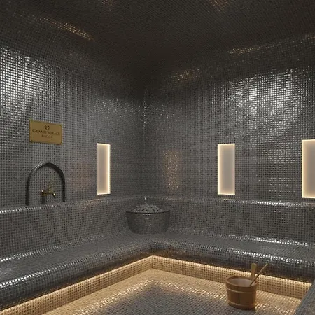 Grand Mirage & Hotell