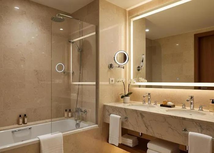 Grand Mirage Hotel&spa Hotel