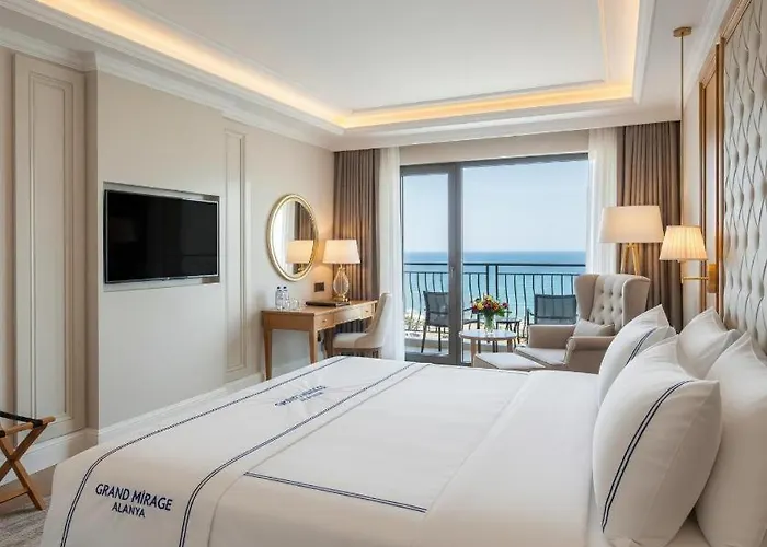 Hotel Grand Mirage &